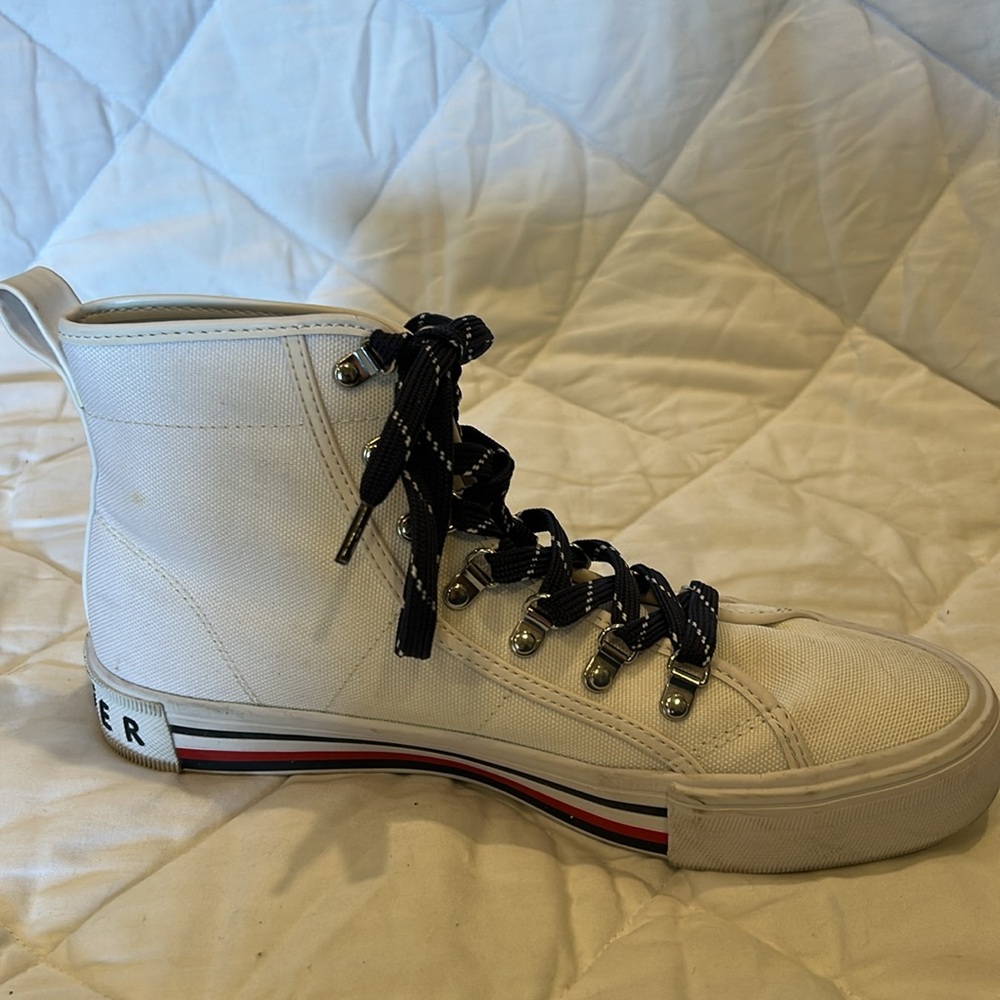Tommy Hilfiger Hero Women's Oxford 8.5 (M) US White-Multi - Picture 6 of 11